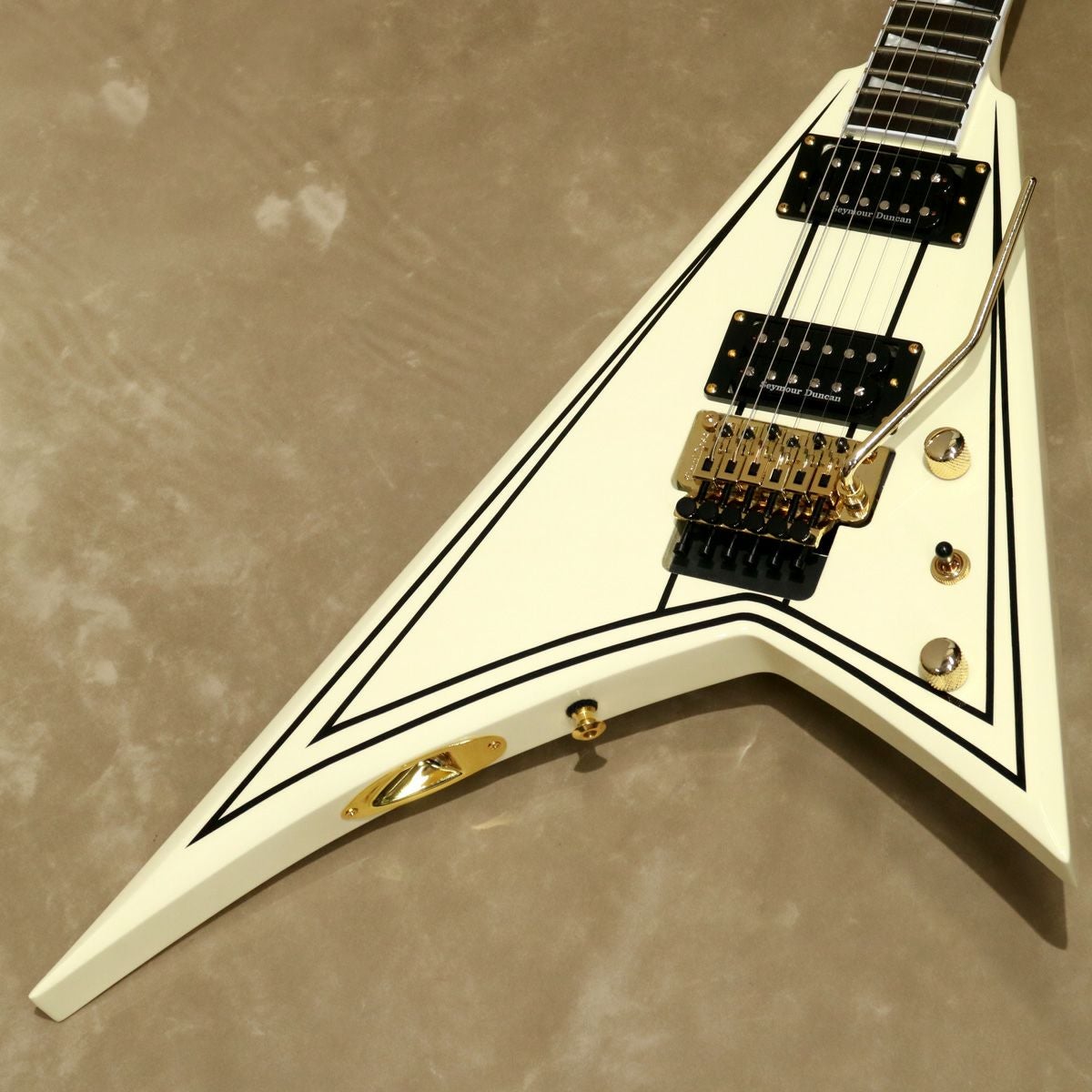 Jackson ( ジャクソン ) JS Series Dinky Arch Top JS32Q DKA
