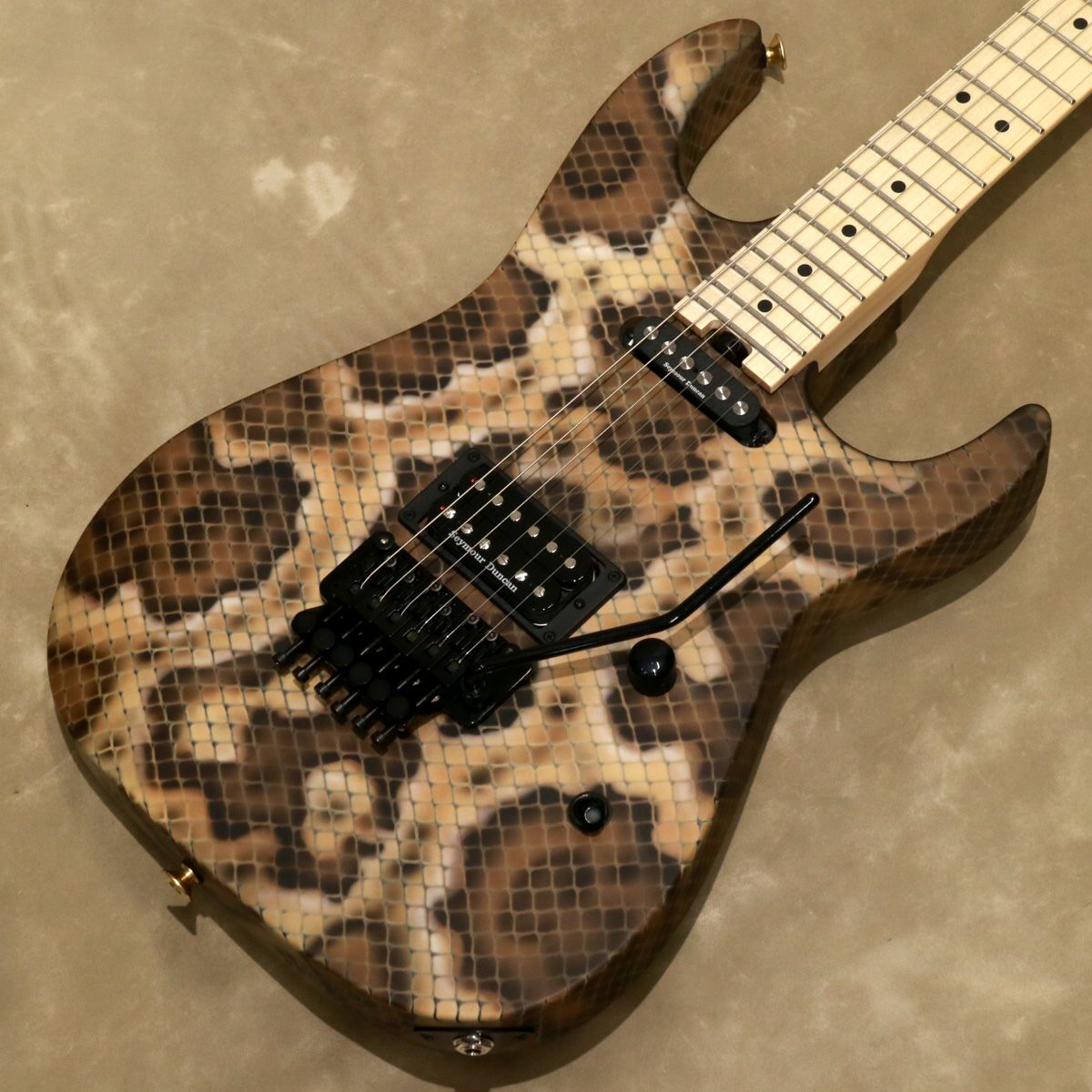 Charvel ( シャーベル ) Warren DeMartini USA Signature Snake [S/N