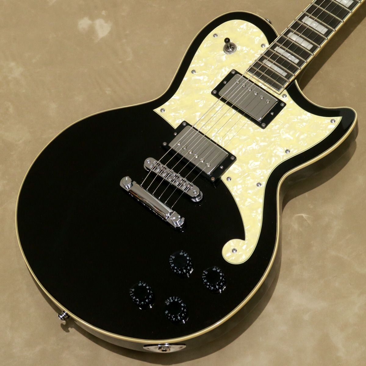 D'Angelico ( ディアンジェリコ ) Premier Atlantic, Black Flake