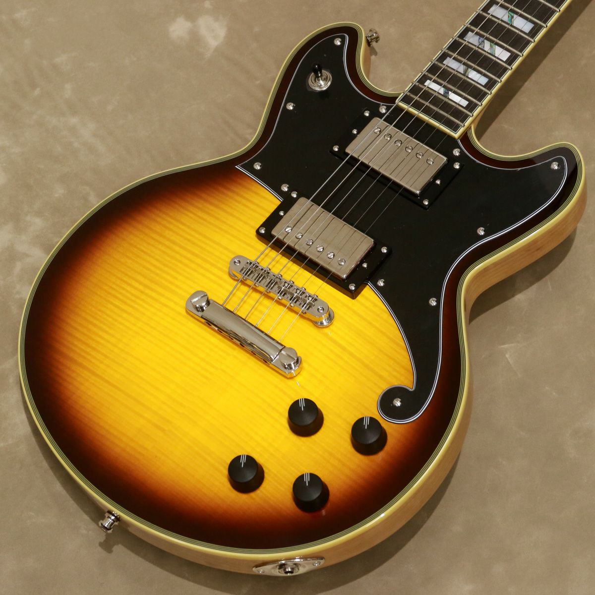 ディアンジェリコ デラックス アトランティック ビグスビー B5 D'Angelico ( ディアンジェリコ ) Deluxe Atlantic, Vintage Sunburst