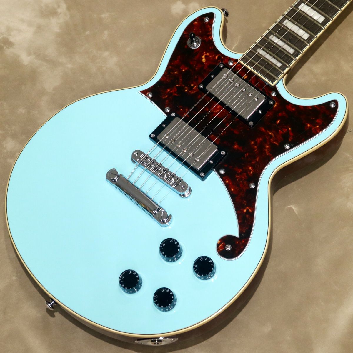 D'Angelico ( ディアンジェリコ ) Premier Brighton, Sky Blue Top