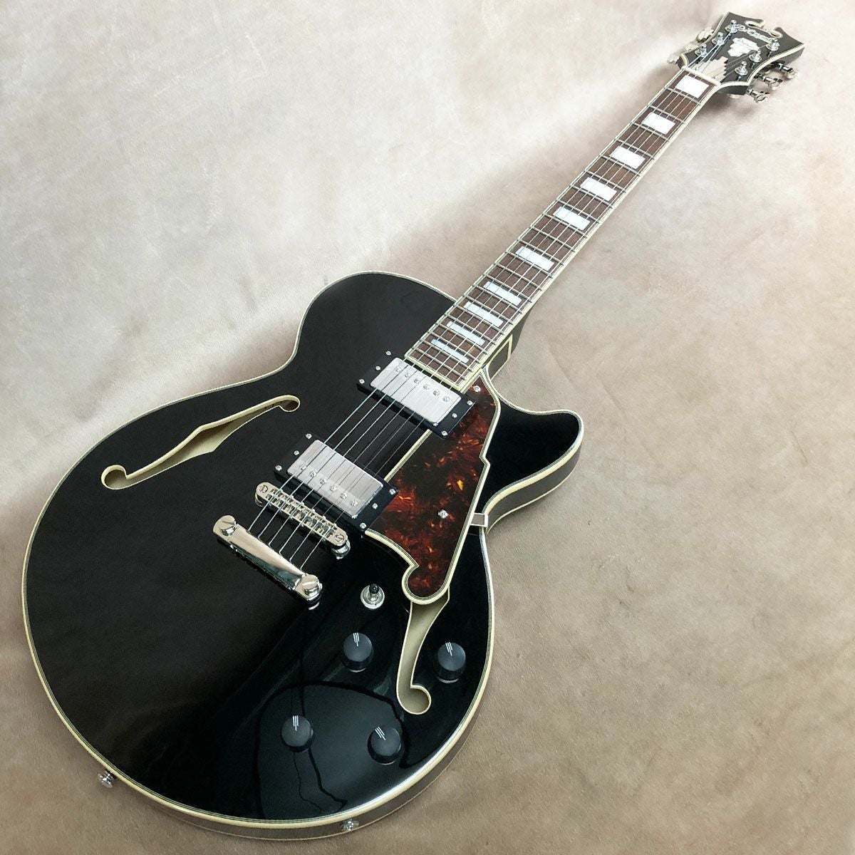 D'Angelico Premier SS Stairstep ほぼ新品 D'Angelico ( ディアンジェリコ ) Premier SS Stairstep Champagne