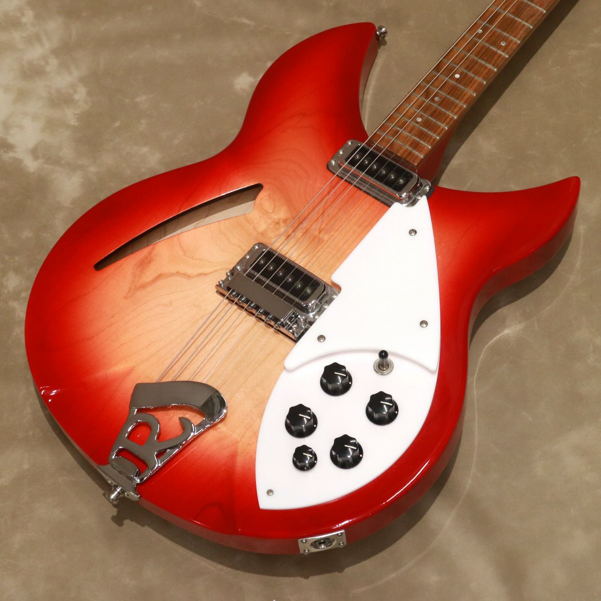 Used] Rickenbacker ( リッケンバッカー ) 330FG [S/N: 2329688