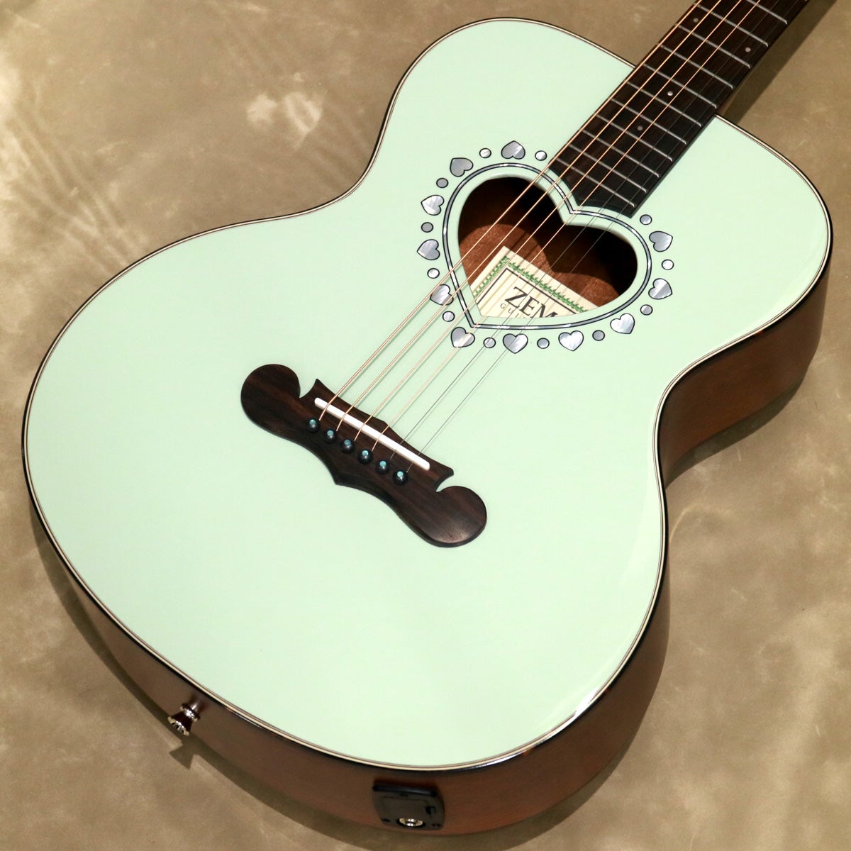 Zemaitis ( ゼマイティス )CAM-90H, Gloss White Abalone | ギターの